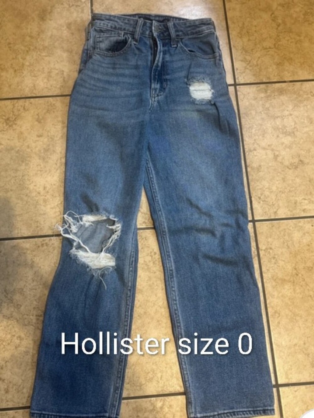 Hollister Women's Straight-Leg Distressed Denim Jeans - Blue Wash